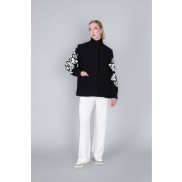 Cappotto corto maniche ricamate